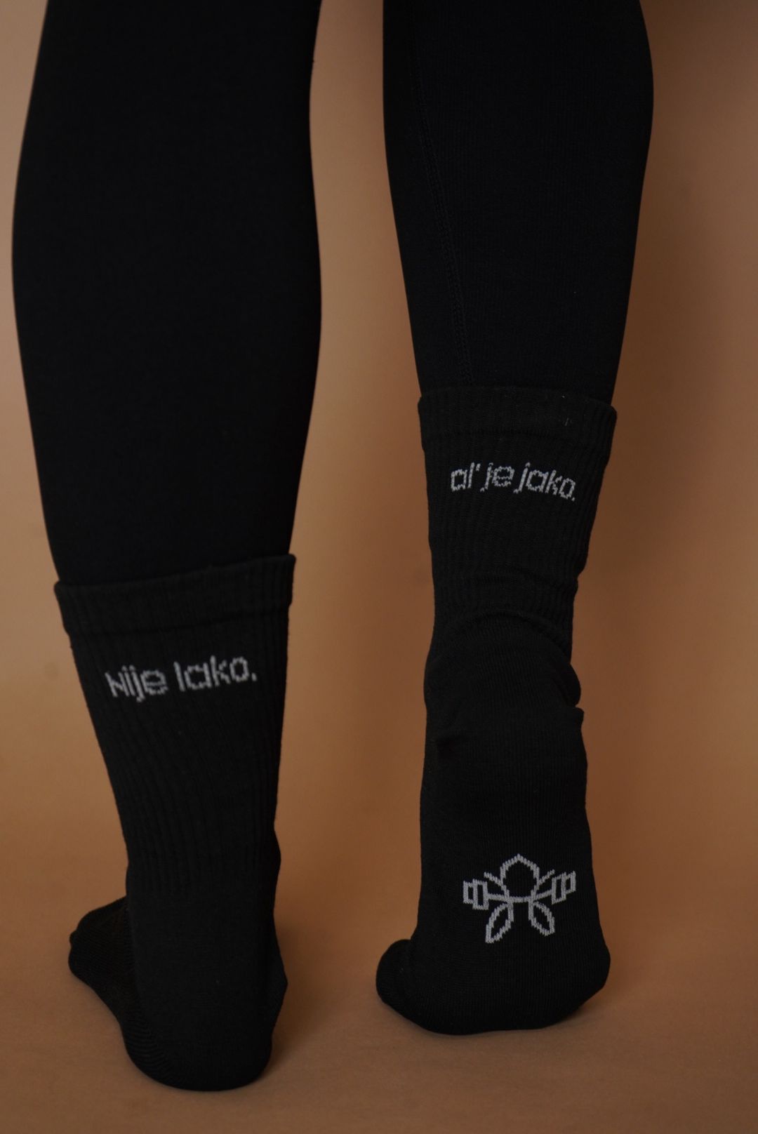 Doe fit socks